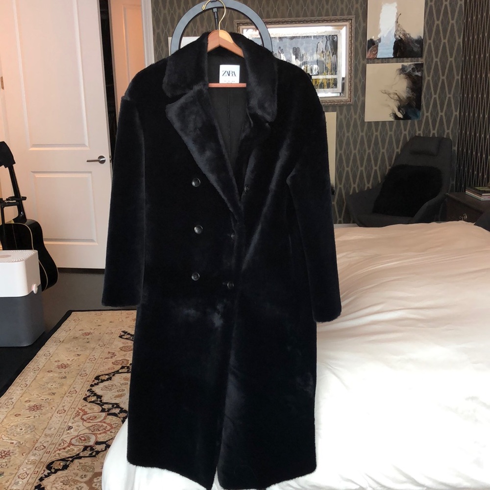 NWOT Zara Dark, Dark Blue Long Faux Fur Wrap Coat